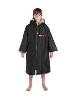 Kids Advance Short Sleeve Robe 5-9 Yrs -Aqua Wear Shop Dryrobe kids short sleeve robe 5 9 black grey